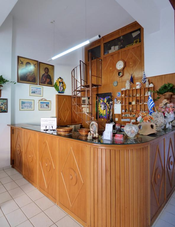 White House Hotel-Apart Karpathos Esterno foto