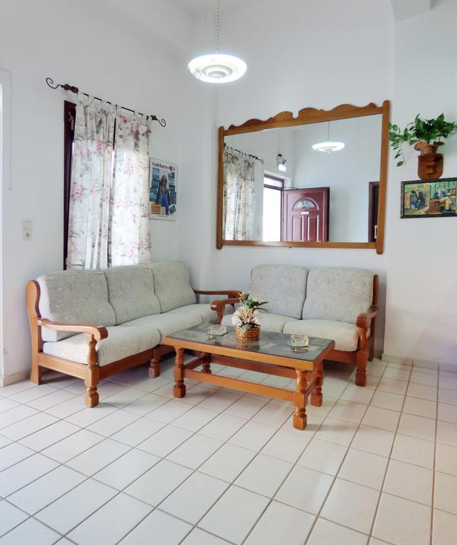 White House Hotel-Apart Karpathos Esterno foto