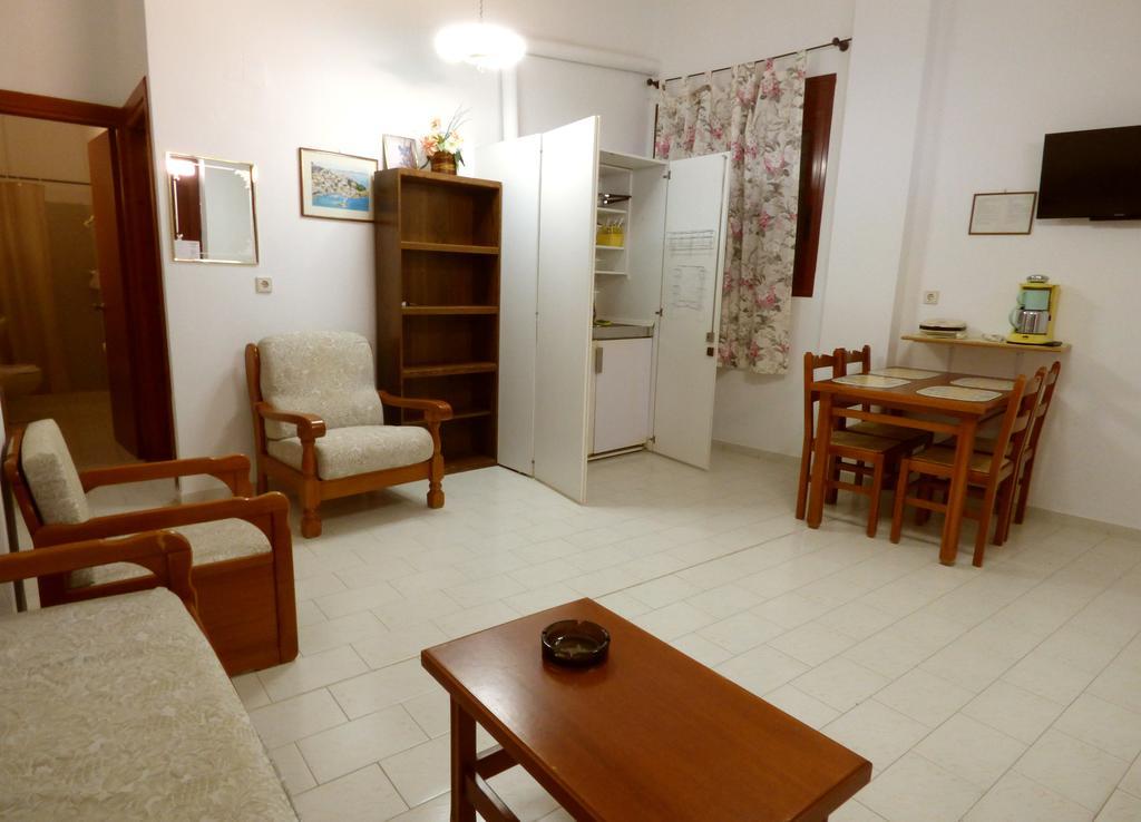 White House Hotel-Apart Karpathos Esterno foto