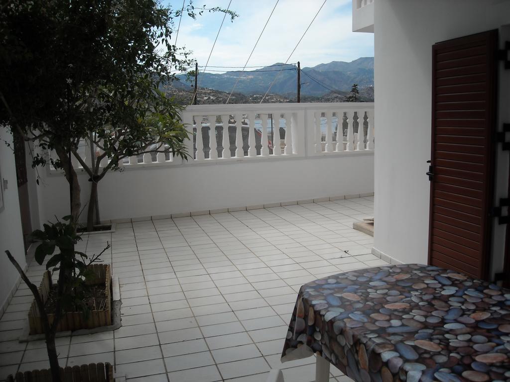 White House Hotel-Apart Karpathos Esterno foto