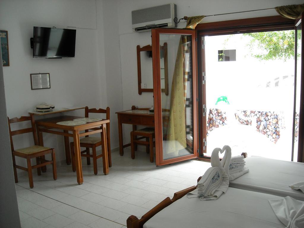 White House Hotel-Apart Karpathos Esterno foto