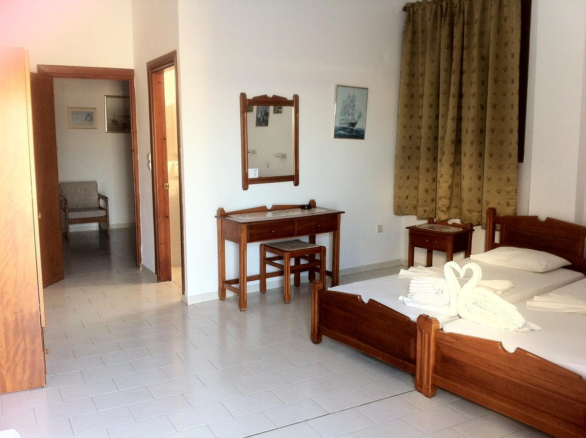 White House Hotel-Apart Karpathos Esterno foto