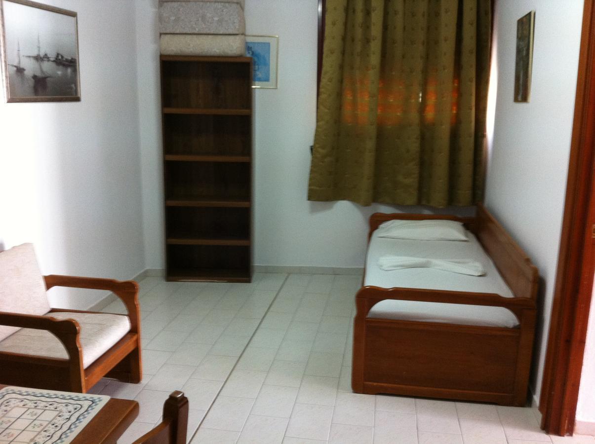 White House Hotel-Apart Karpathos Esterno foto