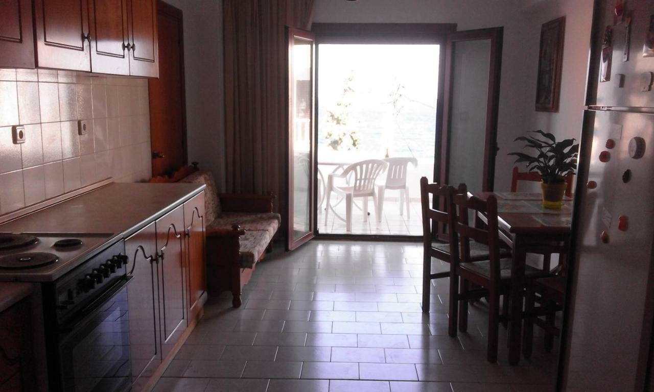 White House Hotel-Apart Karpathos Esterno foto